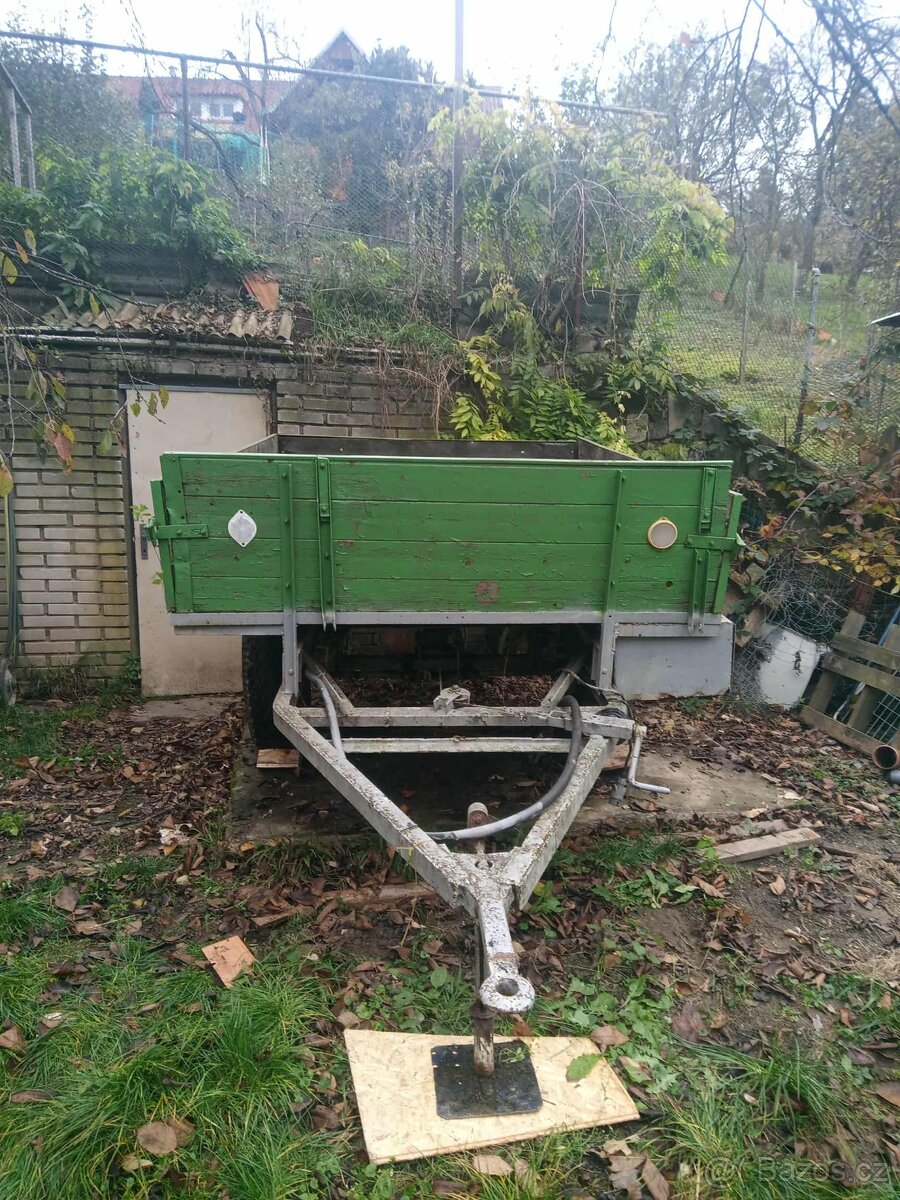 Vlečka za traktor - 2