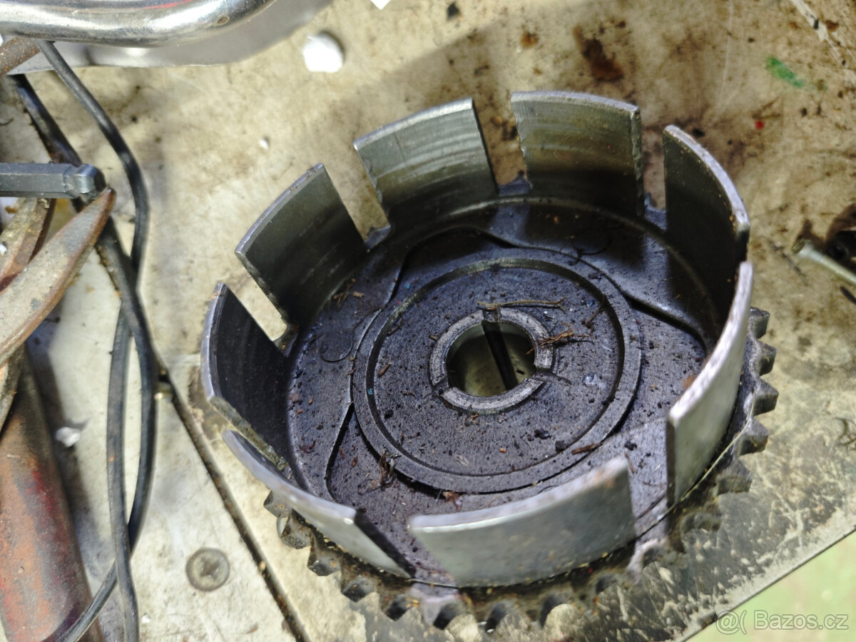 Spojkový koš Jawa ČZ 125 175 - 2