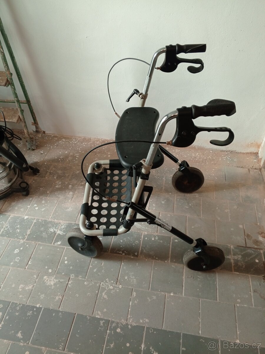 Chodítko pro důchodce - 2