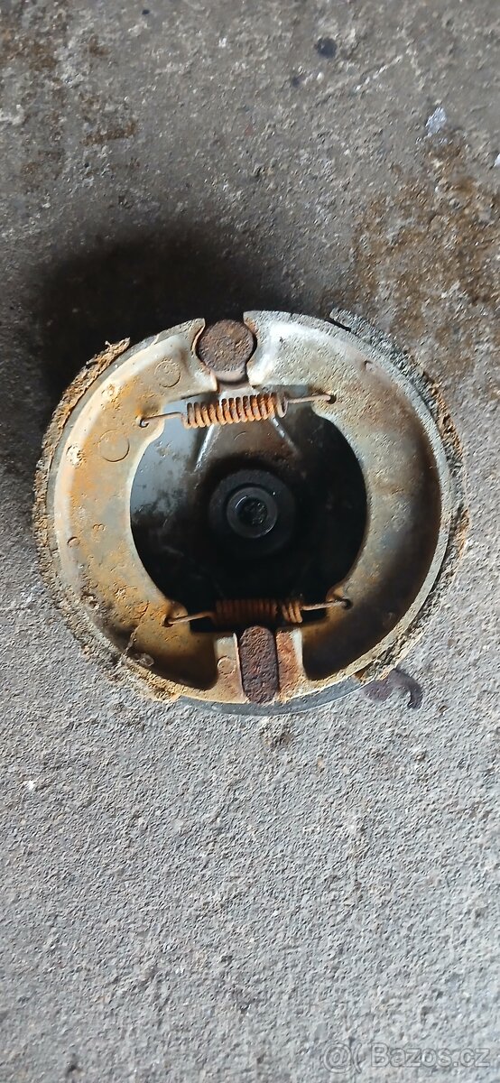 Brzdový štít Jawa pérák - 2