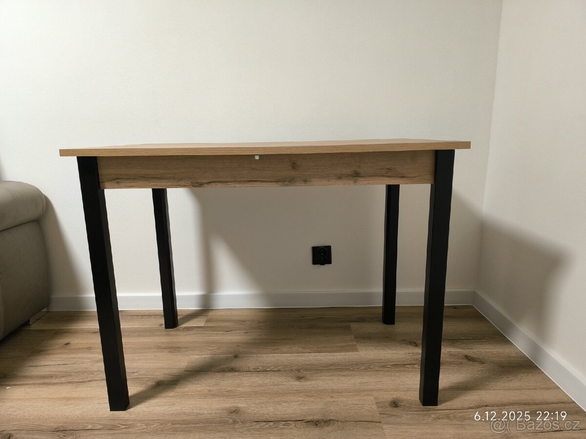 Jídelní rozkládací stůl 60x100cm - 2