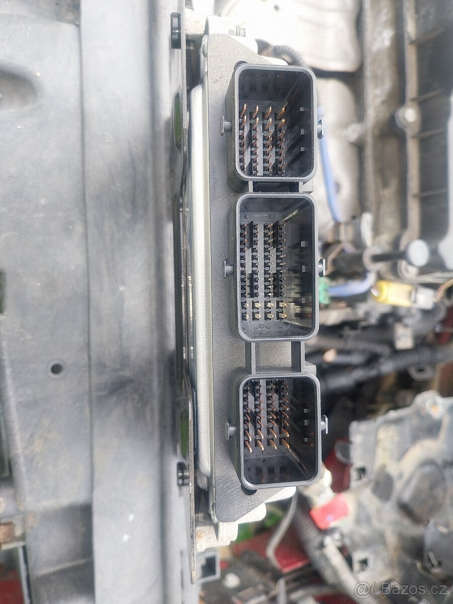 Řídící jednotka citroen c4 rv2007 16i16v80kw - 2