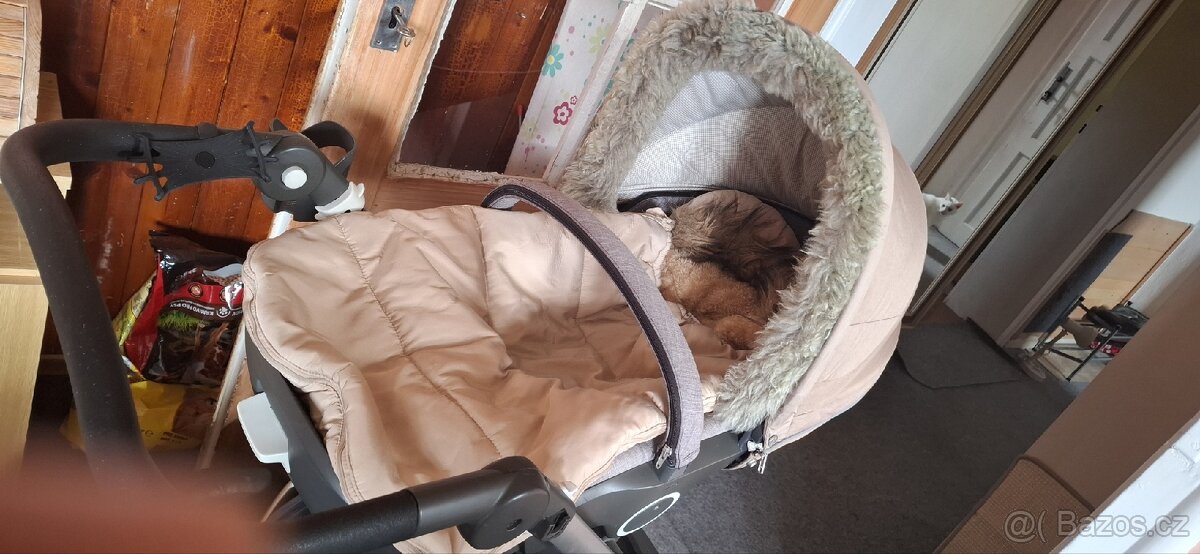 Kočárek Stokke Trailz včetně bohatého příslušenství - 2