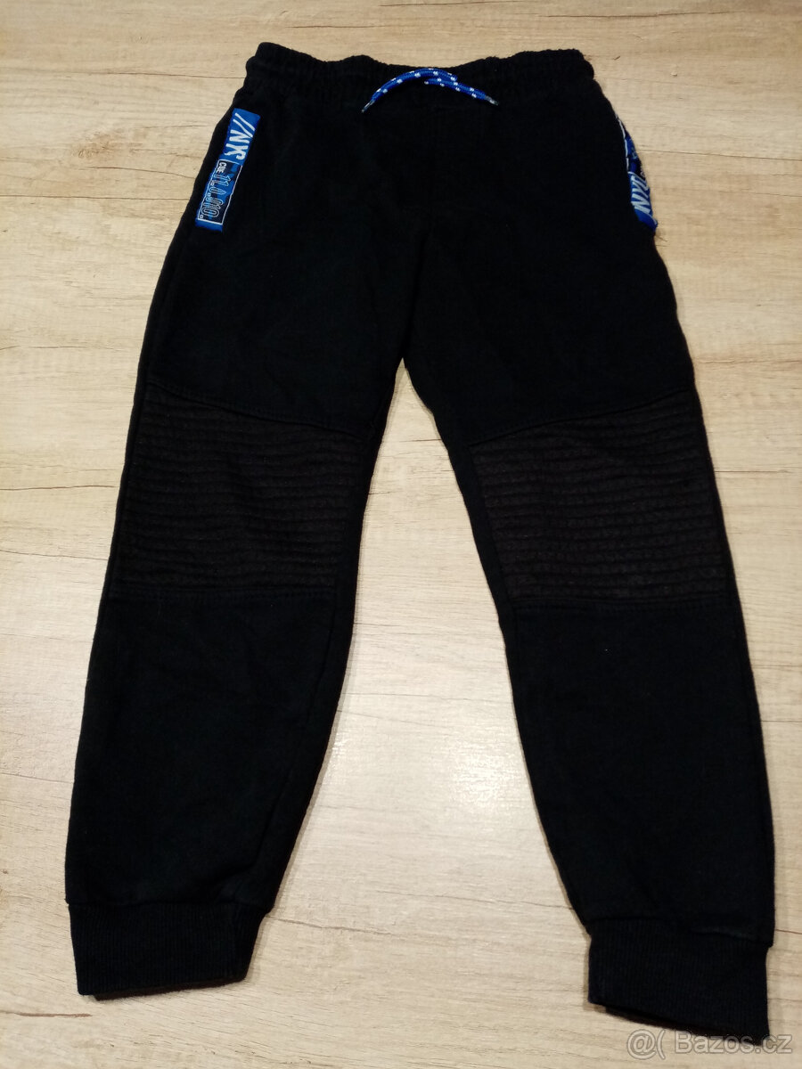 3x tepláky vel. 128/134 - 2