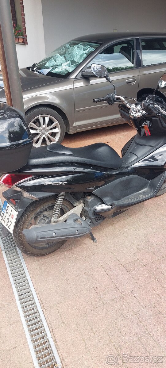 Prodám skútr Honda PCX - 2