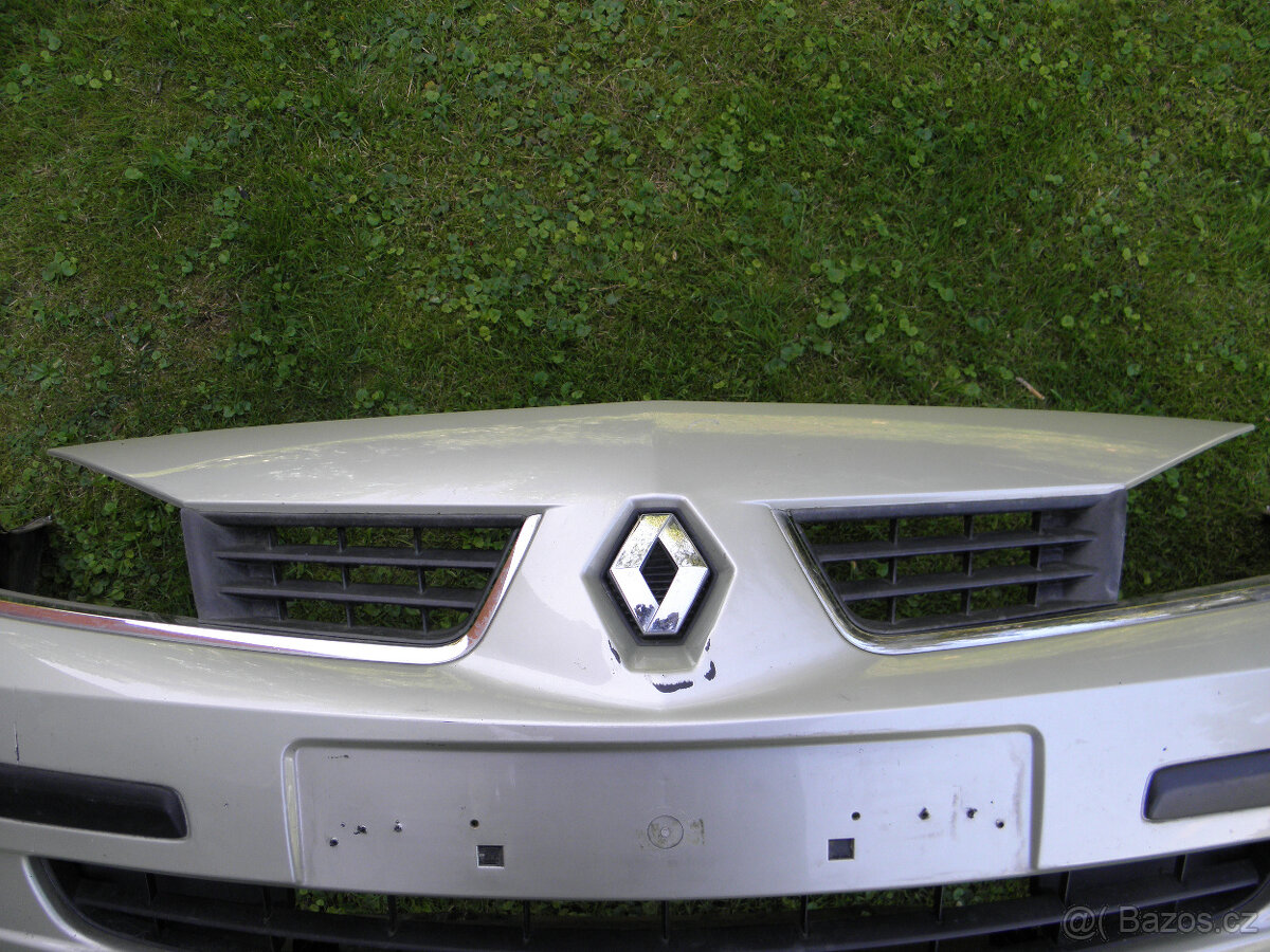 Renault Laguna II - přední nárazník - 2
