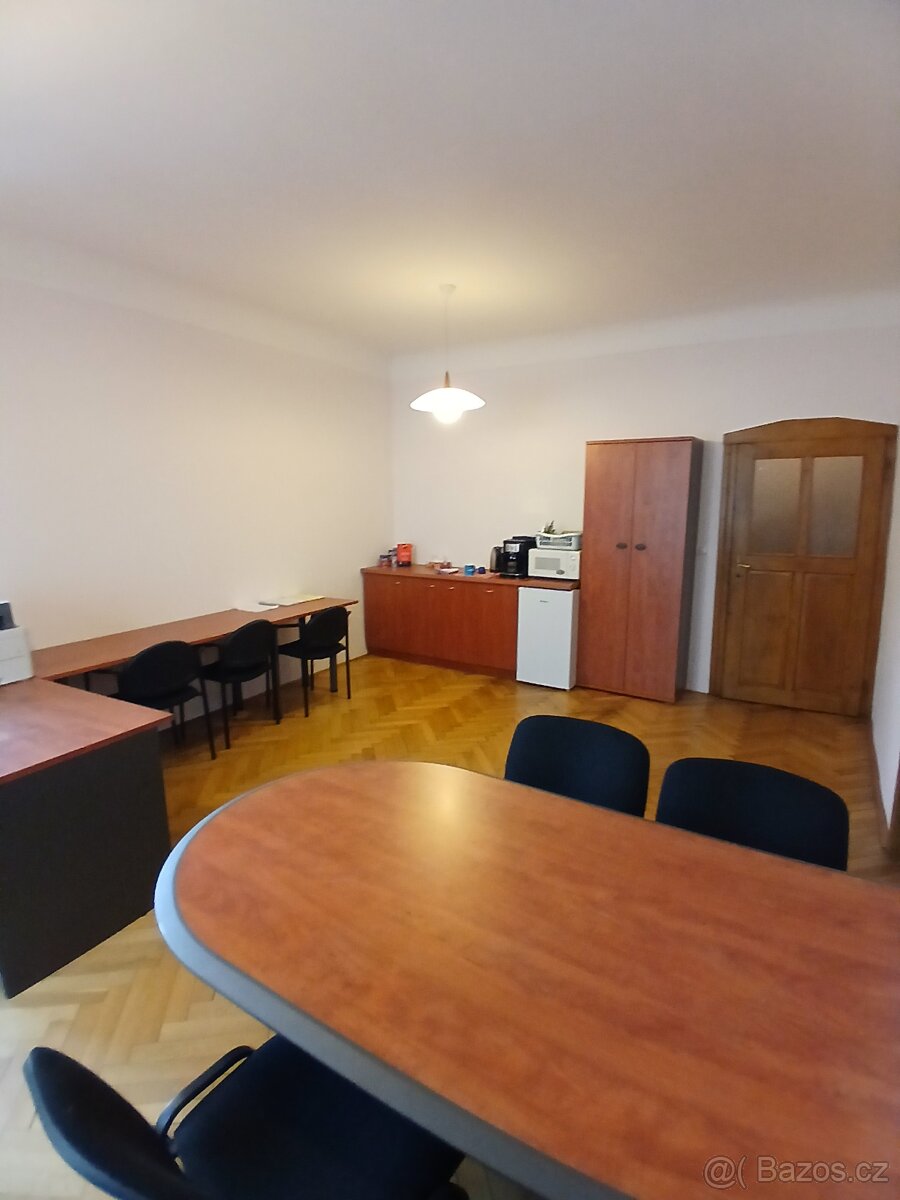 Pronájem 2 kanceláří v centru Č. Budějovic - 2