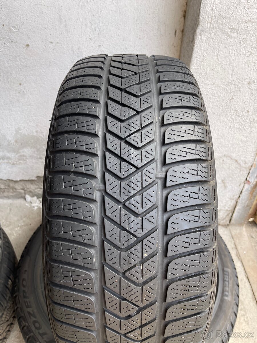 Zimní pneum 225/45/18 Pirelli Sottozero 3 - 2