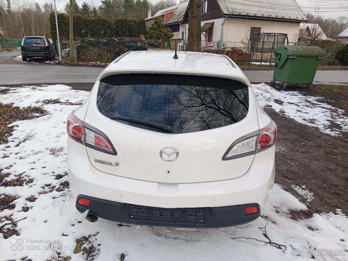 Mazda 3 1.6 benzín 120.000 km 2010 - 2