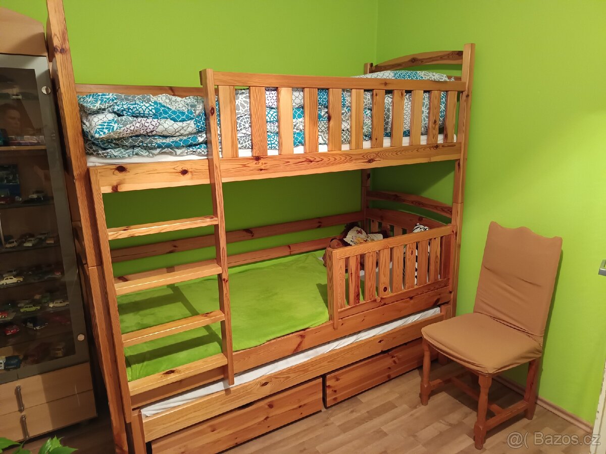 Dvoupatrová postel - 2