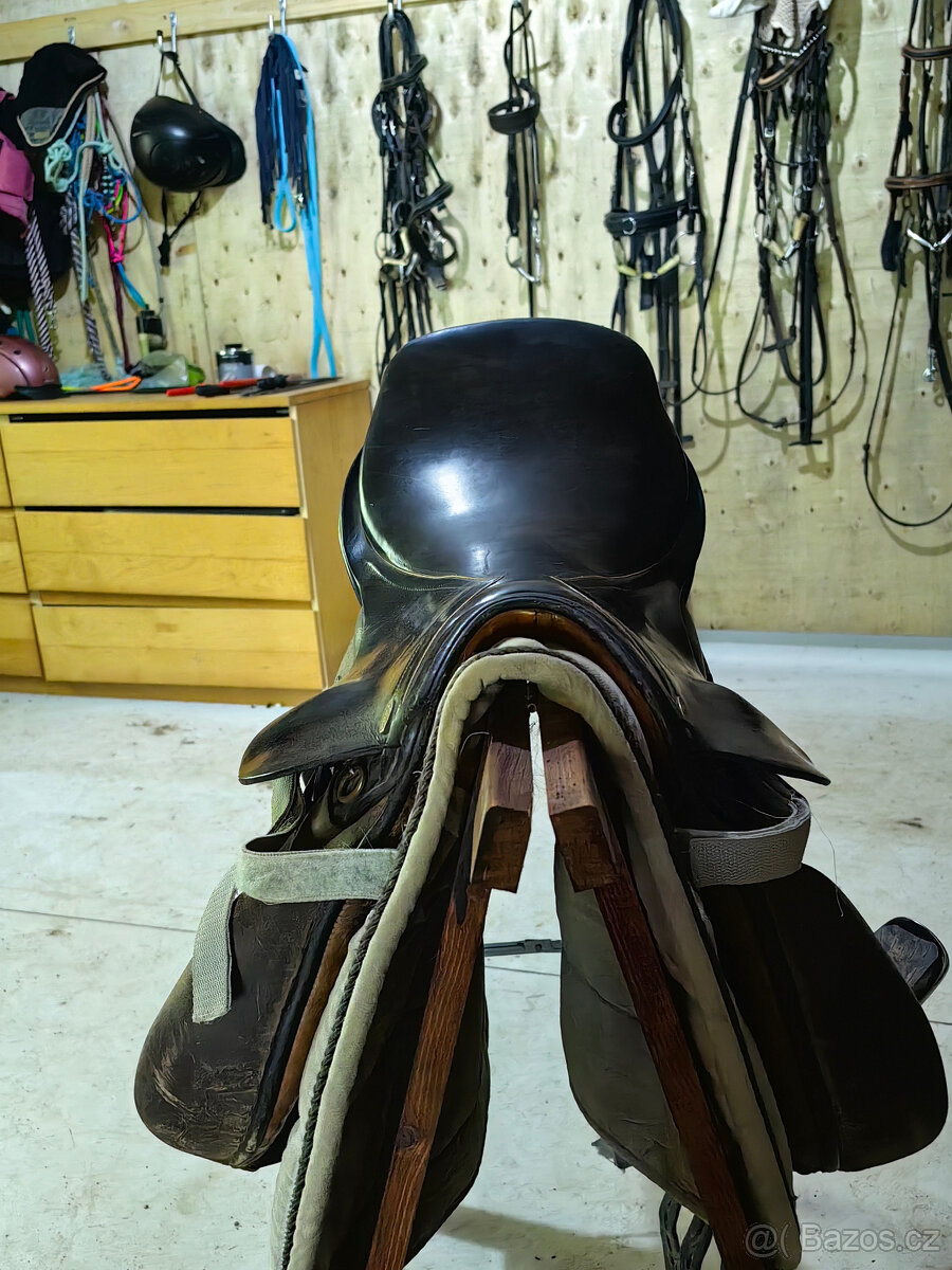 Sedlo Kentaur military 17,5/2 - 2