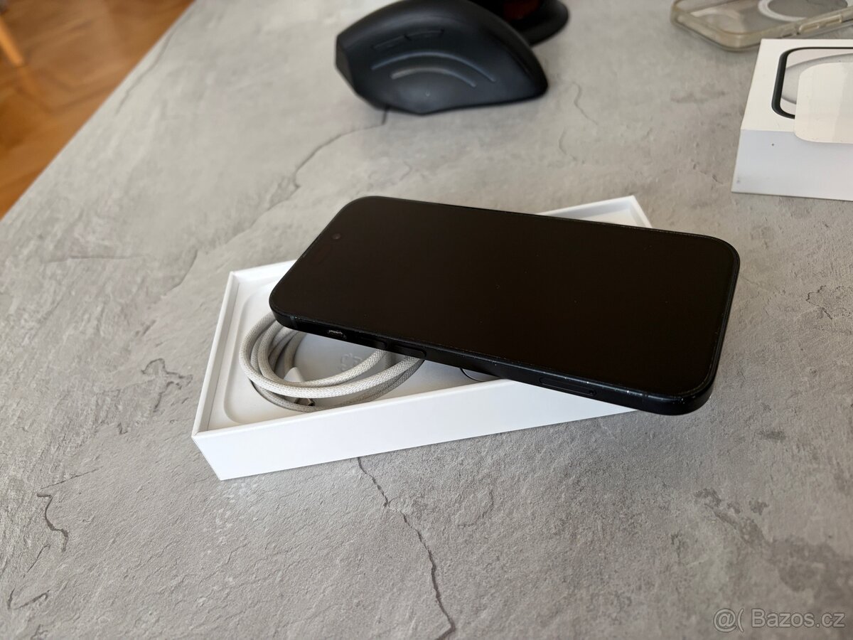 📱 iPhone 15 | 256 GB | Top stav - 2