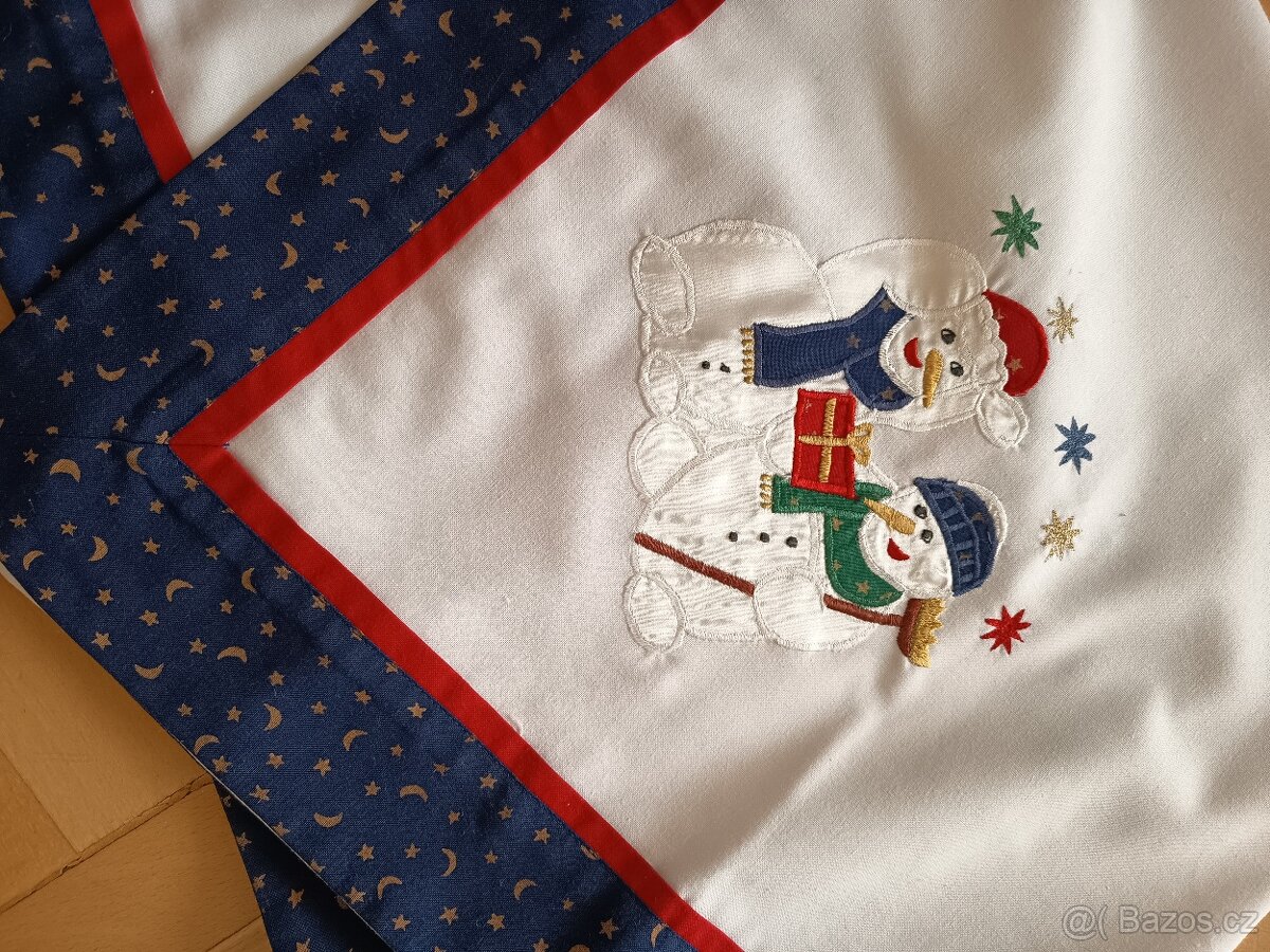 Vánoční čtvercový ubrus - 2