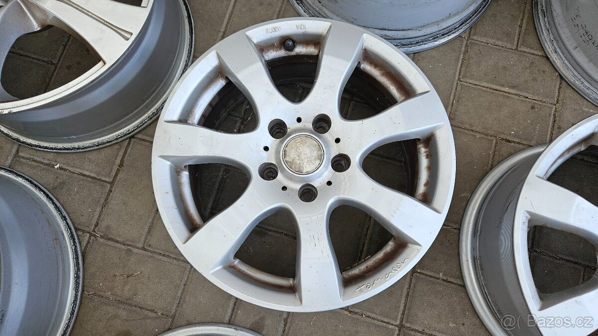 Sada Alu Disků 5x114.3 R16 Tomason - 2