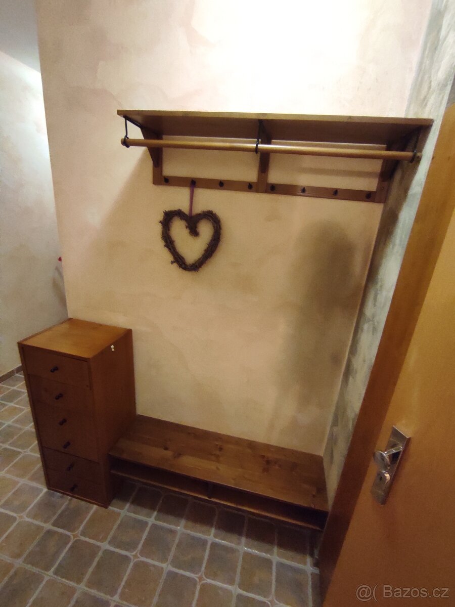 Předsíňová sestava / stěna - 2