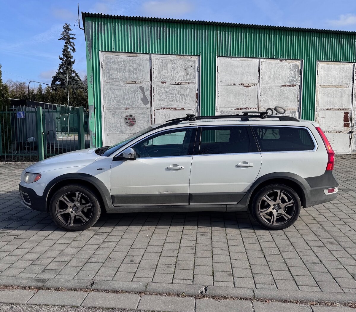 PRODÁM VOLVO XC70 - 2