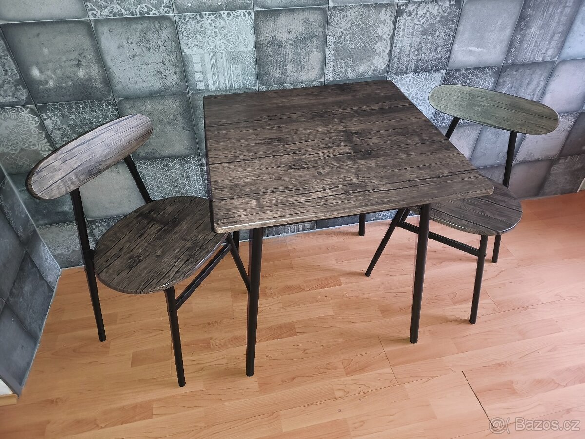 Malý stůl + 2 židle - 2