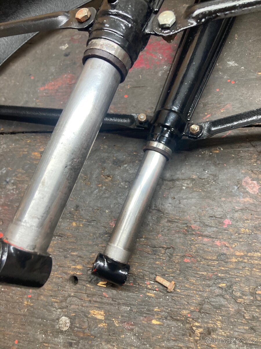 Přední tlumiče ČZ 125 T - 2