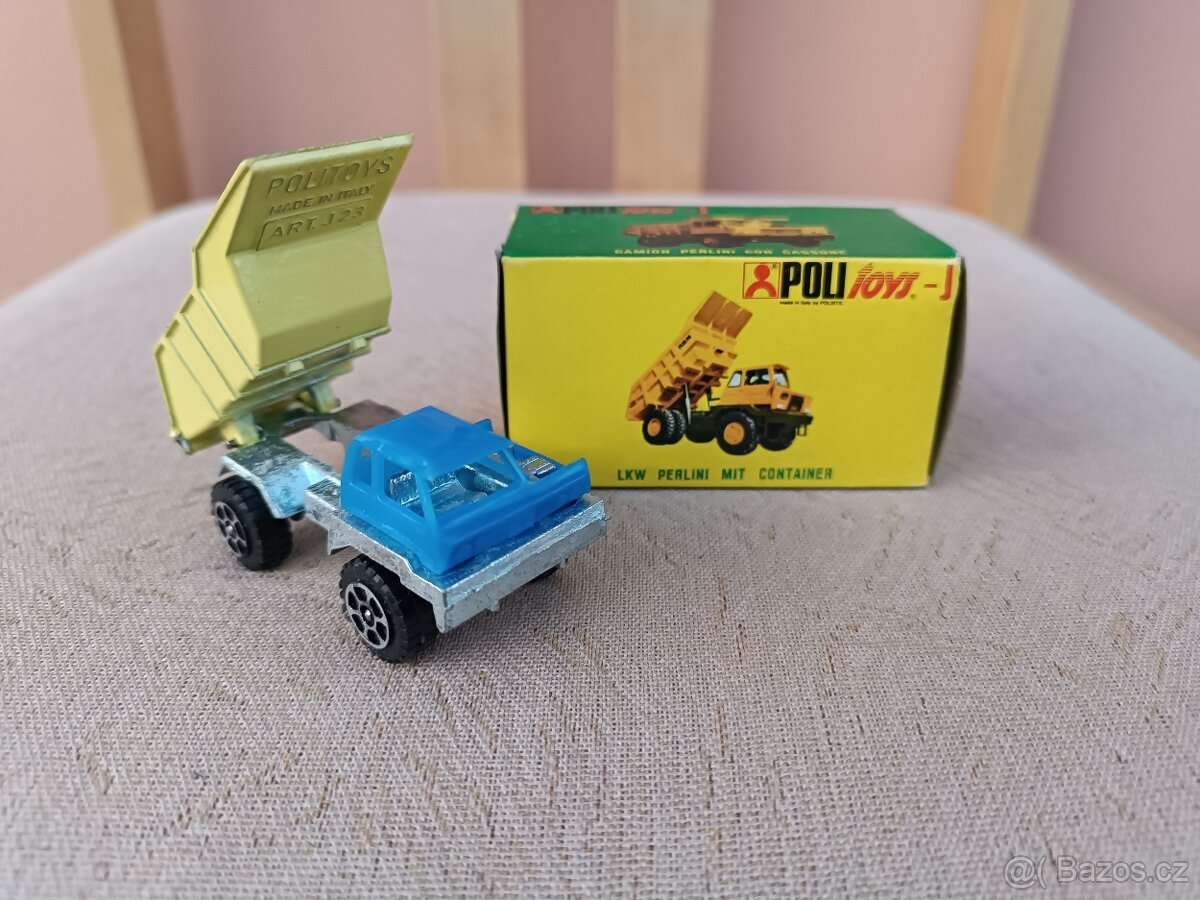 Autíčko v původní krabici. - 2