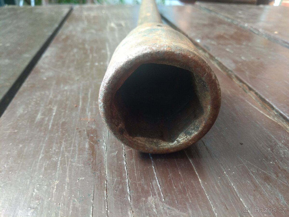 Železniční traťové nářadí - 2