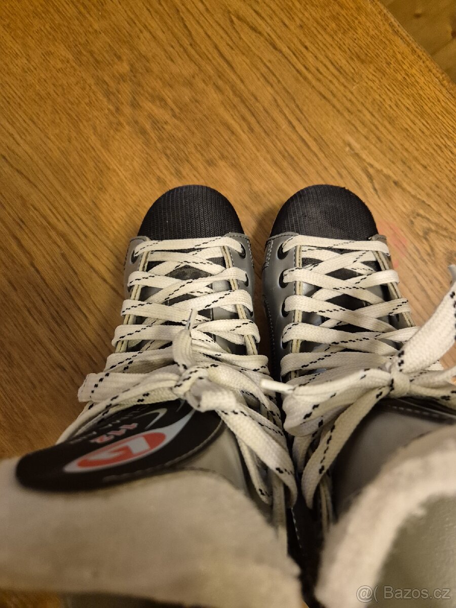 Lední brusle vel.40 - 2