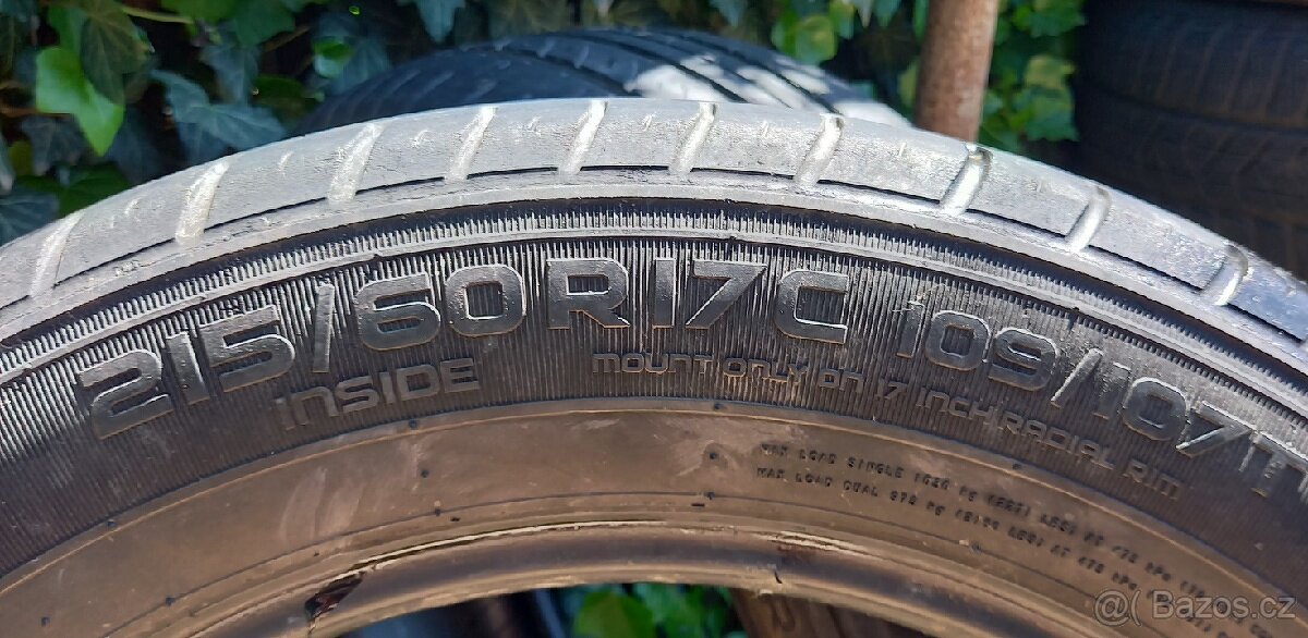 Pneumatiky Nokian 215/60/17 C - 2