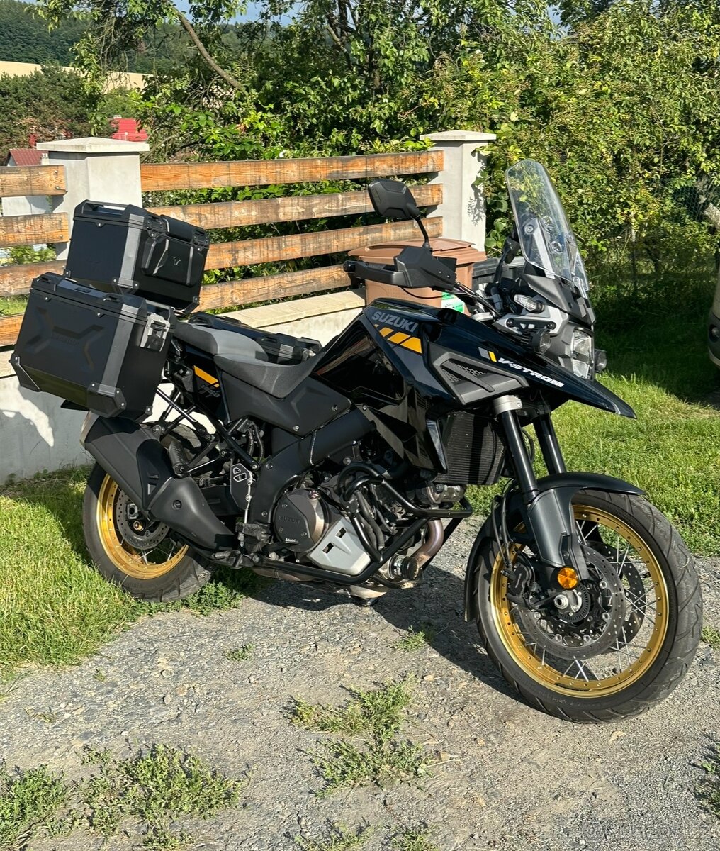 Suzuki V-Strom 1050 XT - 2