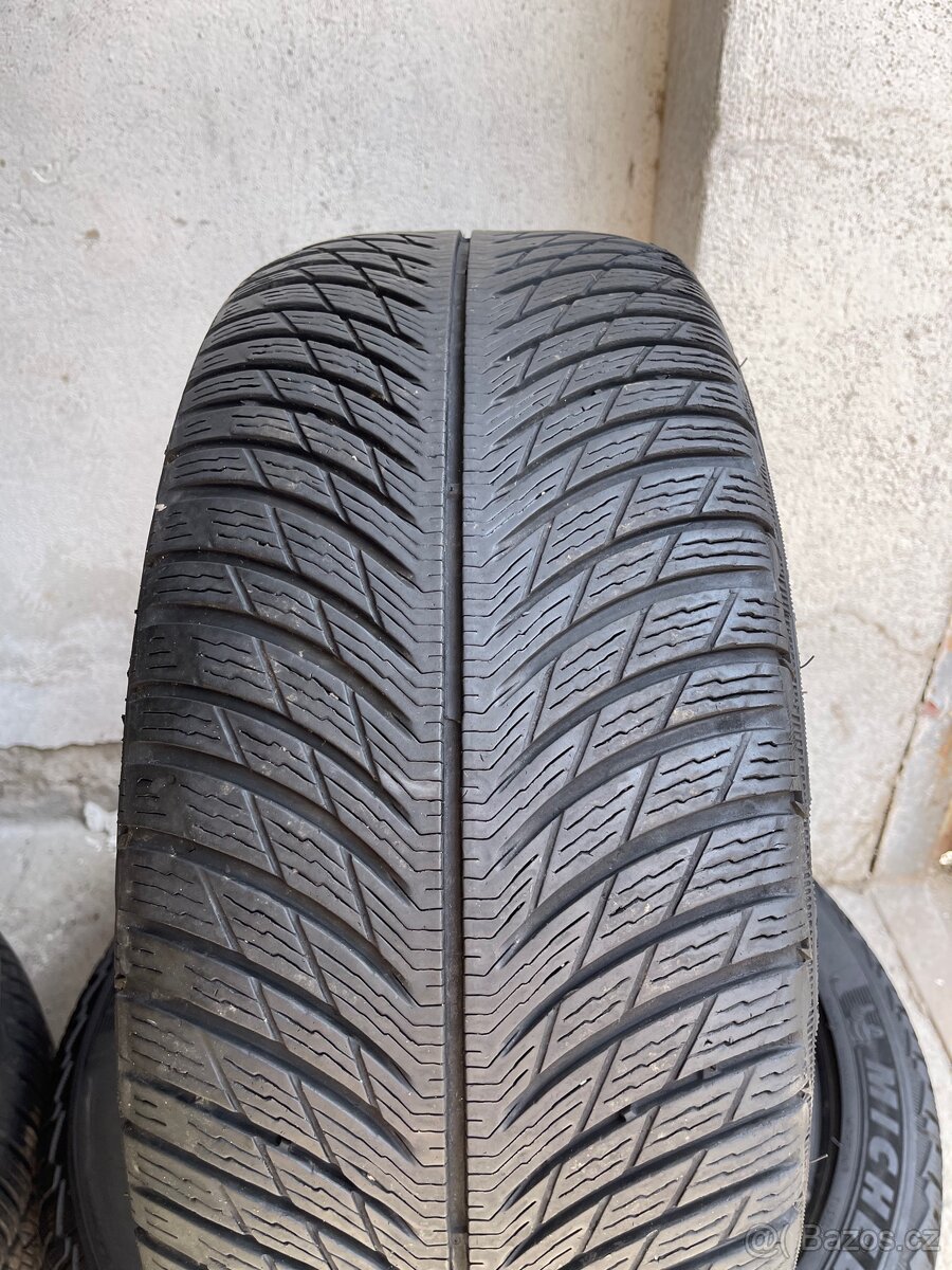 Zimní pneum 235/45/18 Michelin Pilot Alpin 5 - 2