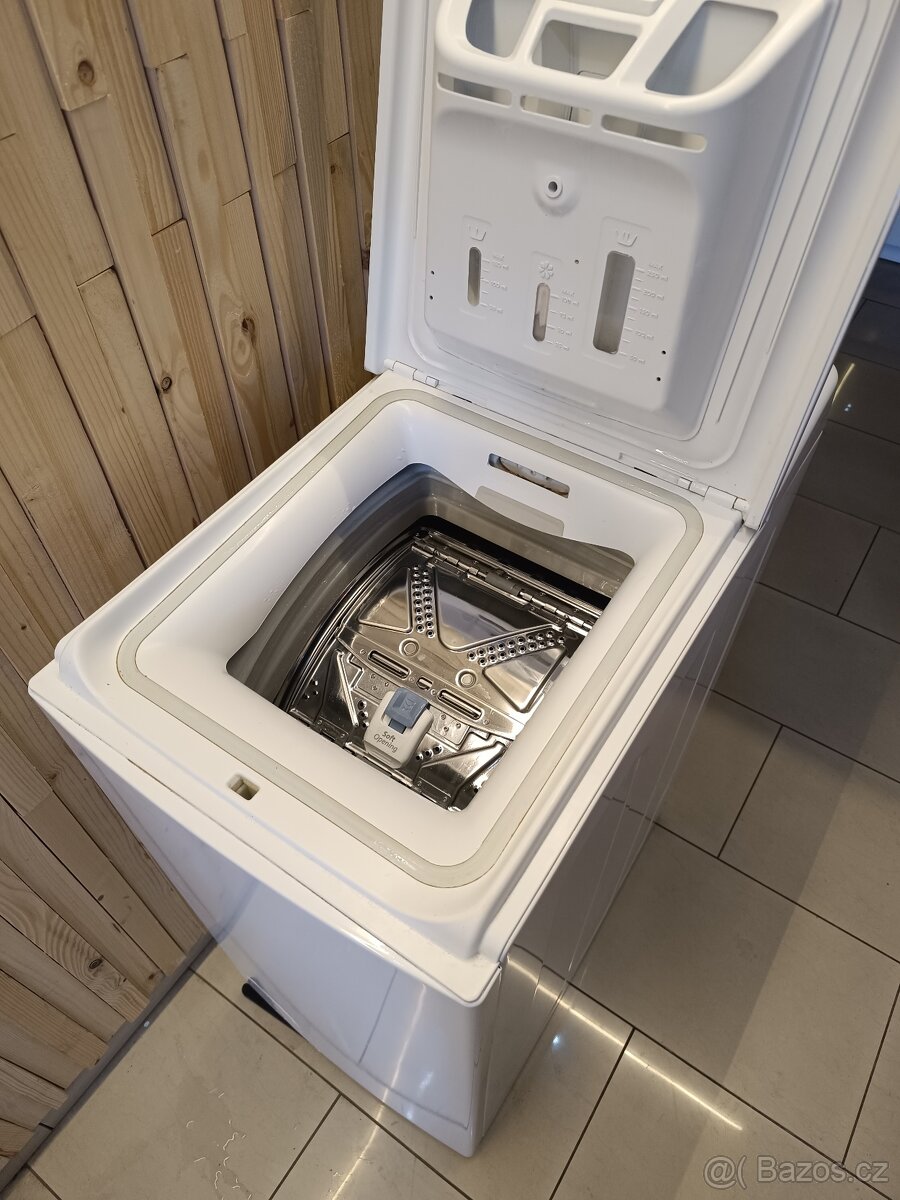 Pračka Whirlpool na 6,5 kg prádla - 2