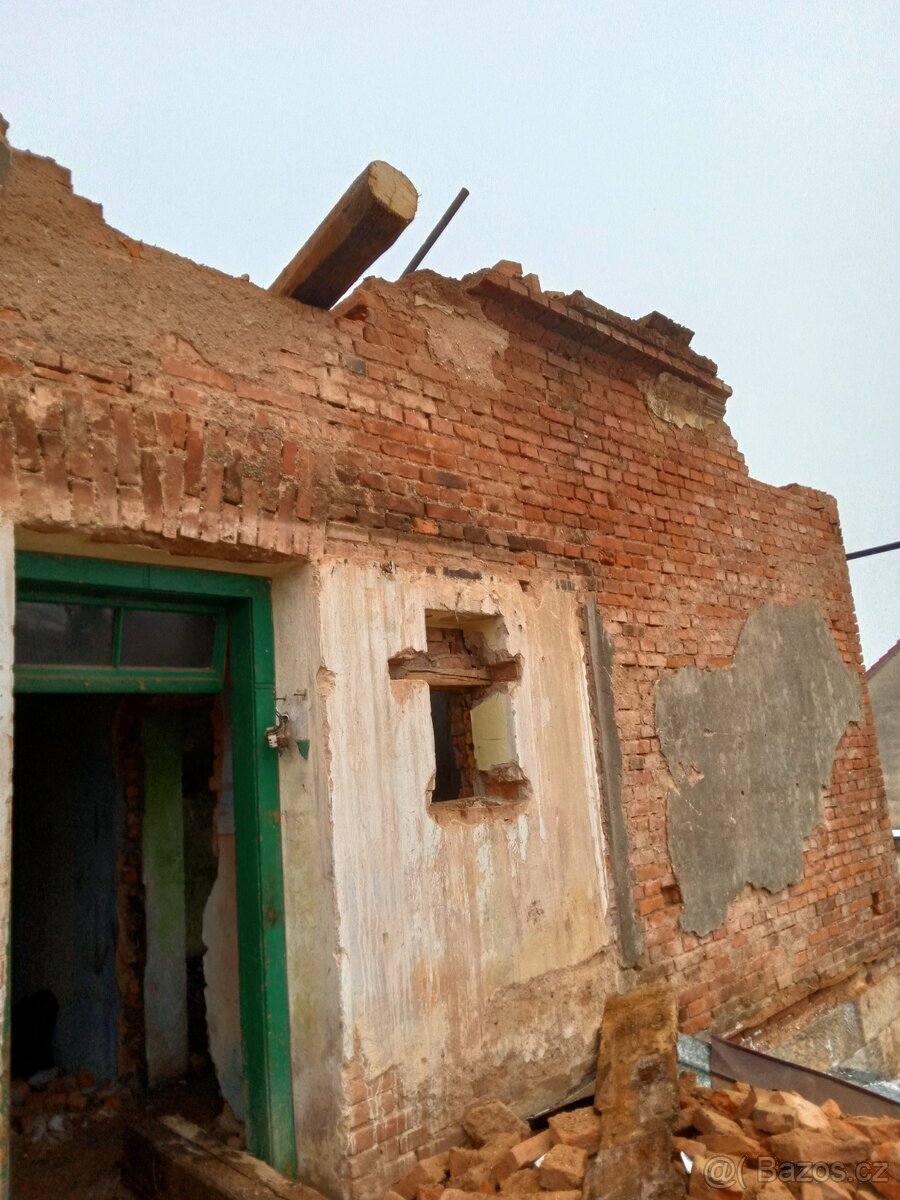 Prodám staré cihly 2000ks - 2