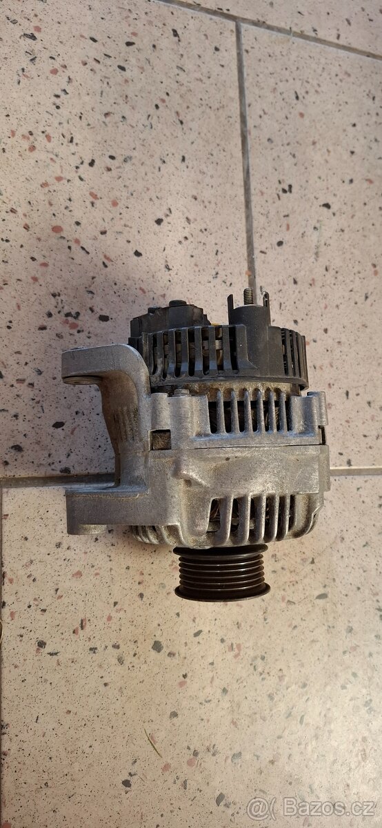 Alternátor Renault laguna - 2