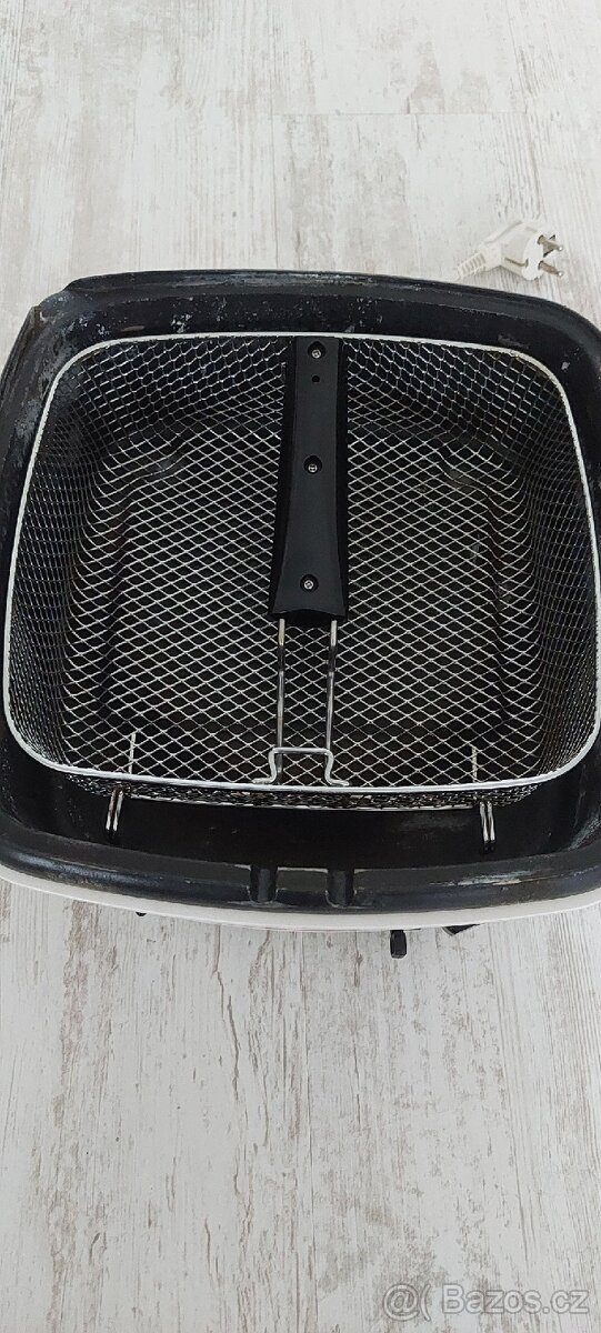 Fritovací hrnec - 2