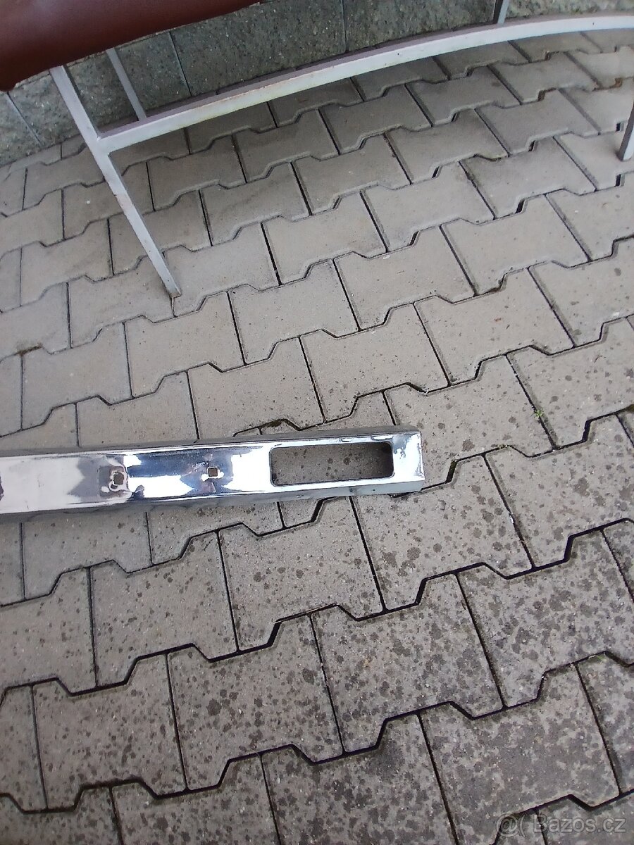Prodám chromovaný nárazník. - 2