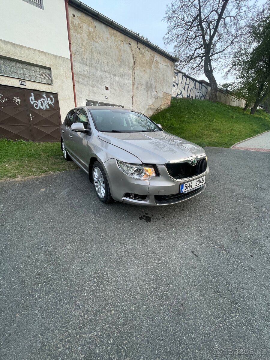 Škoda Superb - 2