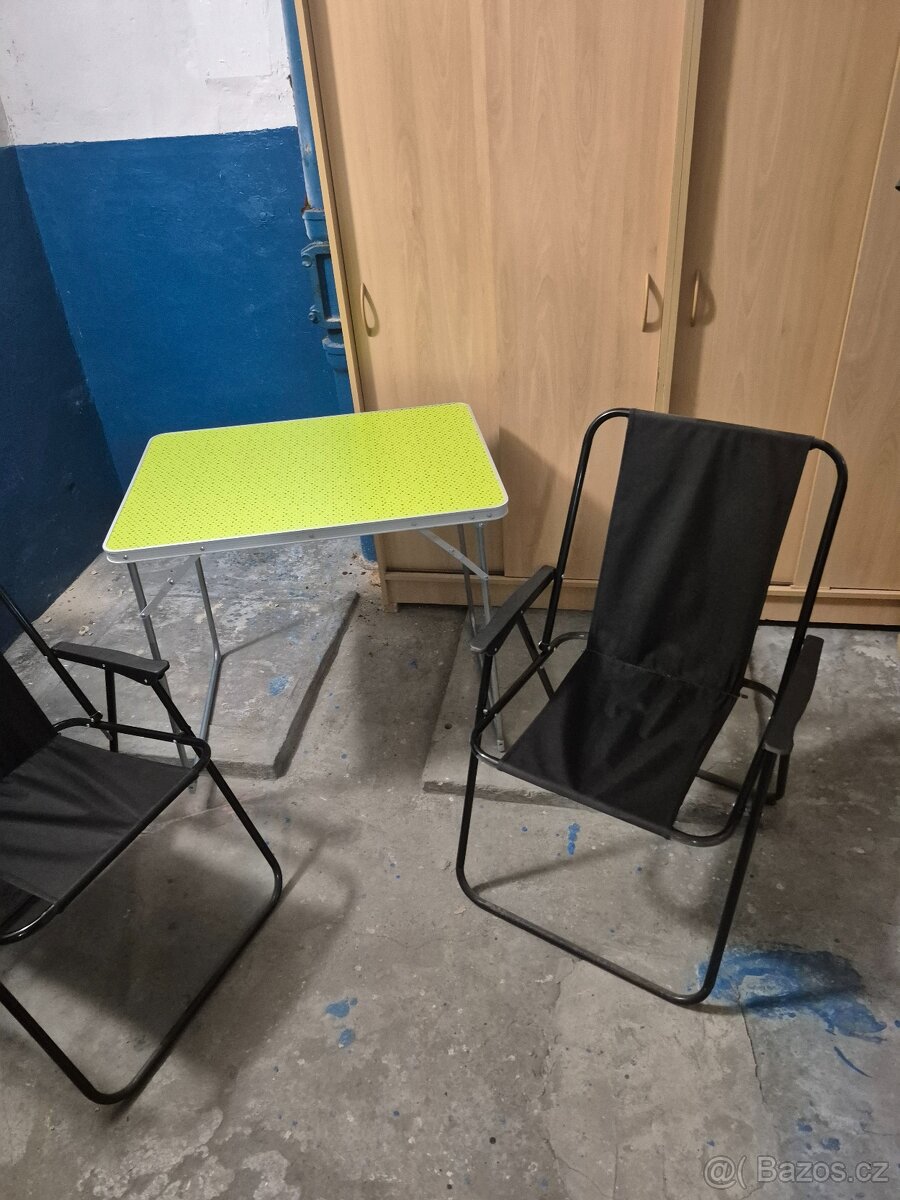 Kempingový stůl + 2 židličky - 2