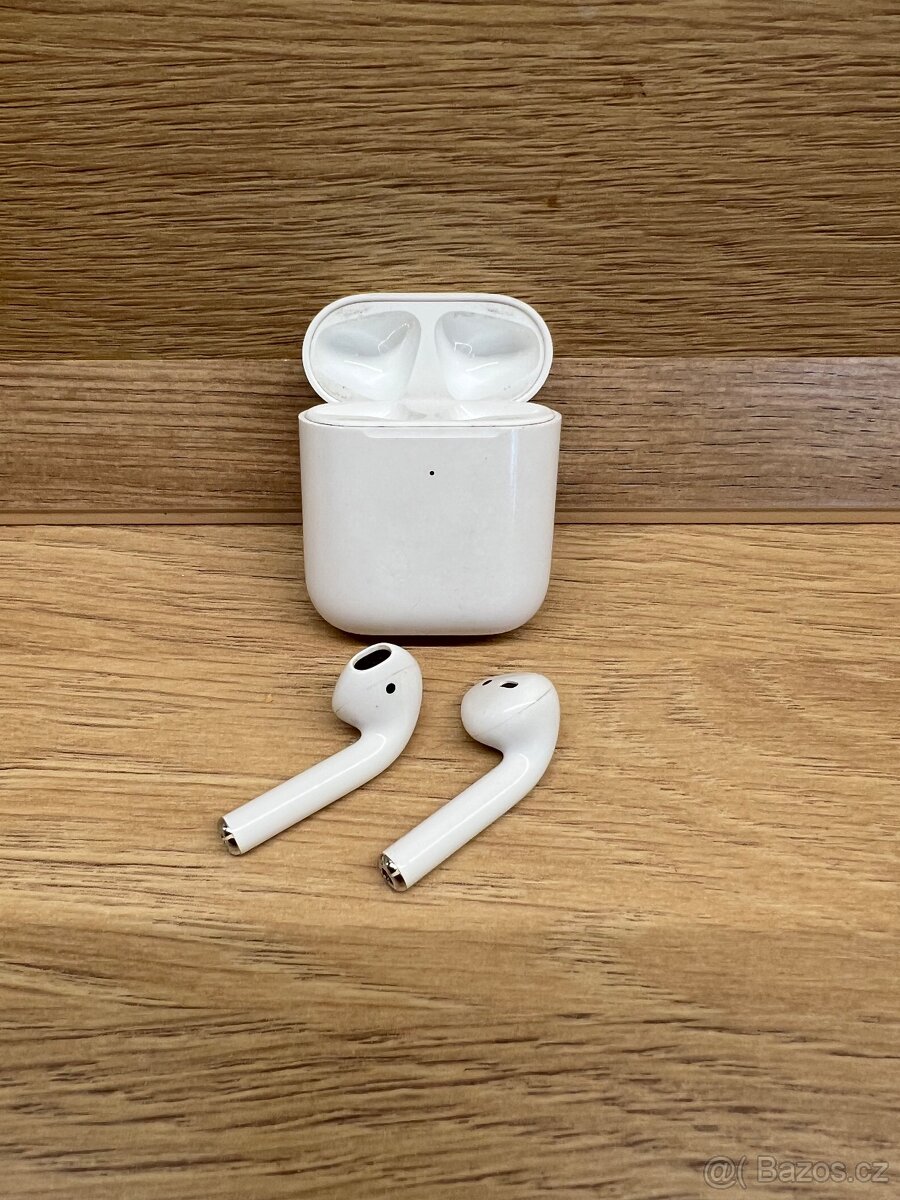 Apple AirPods 1 generace - 2