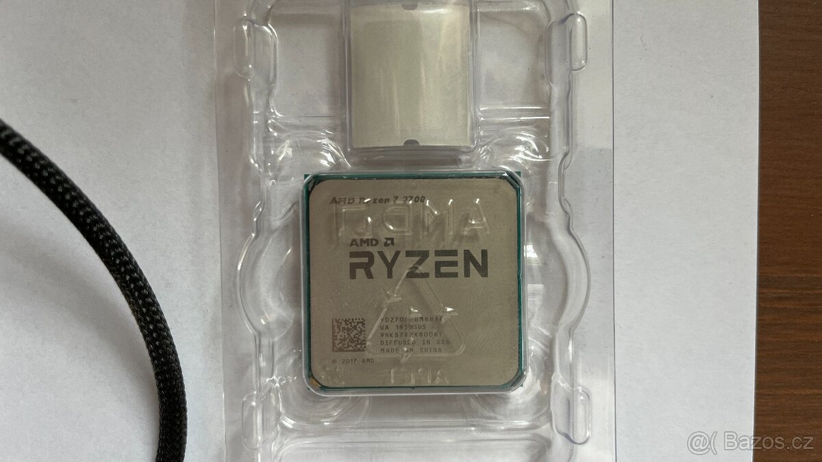 AMD Ryzen 7 2700 Eight-code + chladič AMD - 2