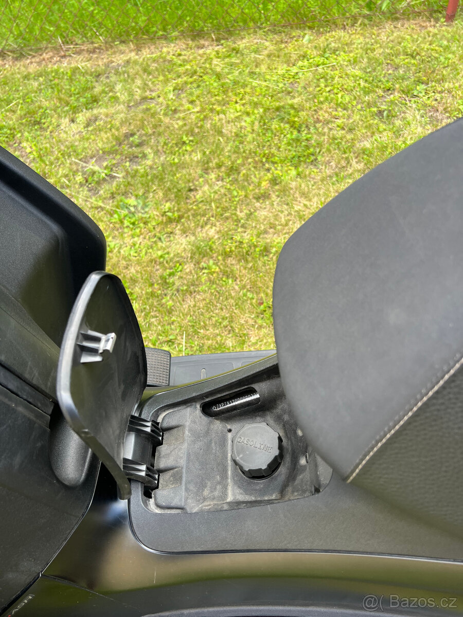 PIAGGIO MP3 - 2