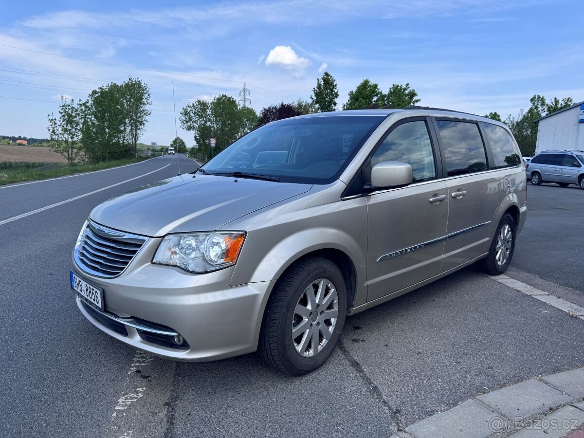 Chrysler Town Country 3,6 LPG Limited DVD 2014 - 2