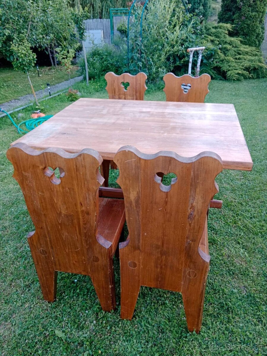 Jídelní set masiv Lípa - 2