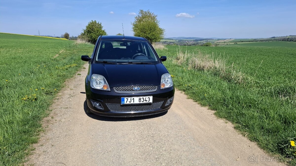 Ford Fiesta - 2