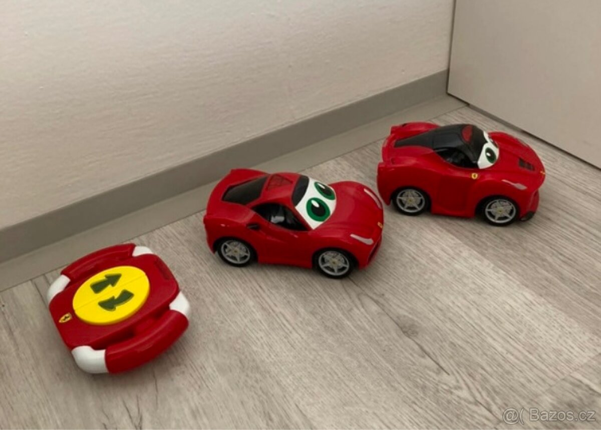 Bburago auta na dalkove ovladani - 2