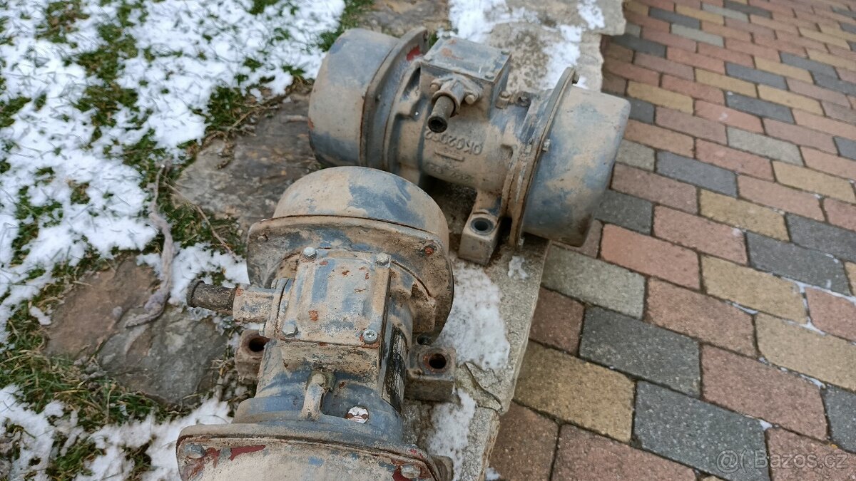 Elektromotor 0,25 kW s excentry - 2