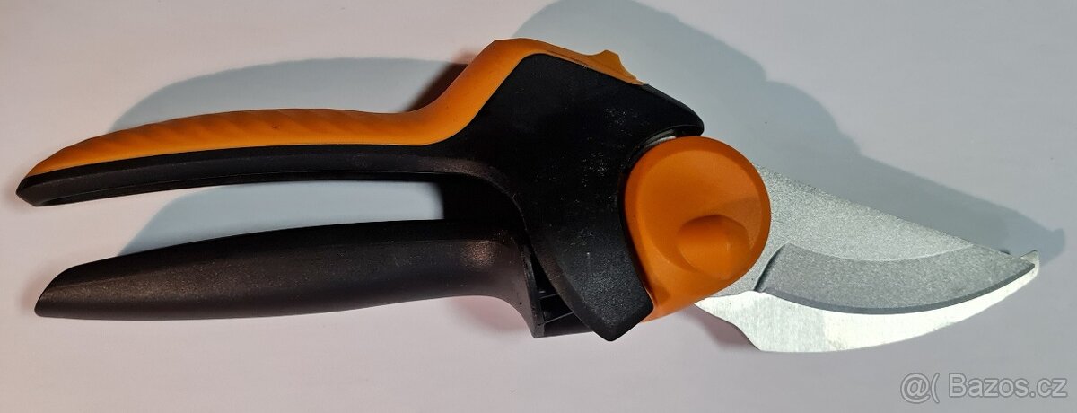 FISKARS P961 PowerGear X - Nůžky zahradní NOVÉ - 2