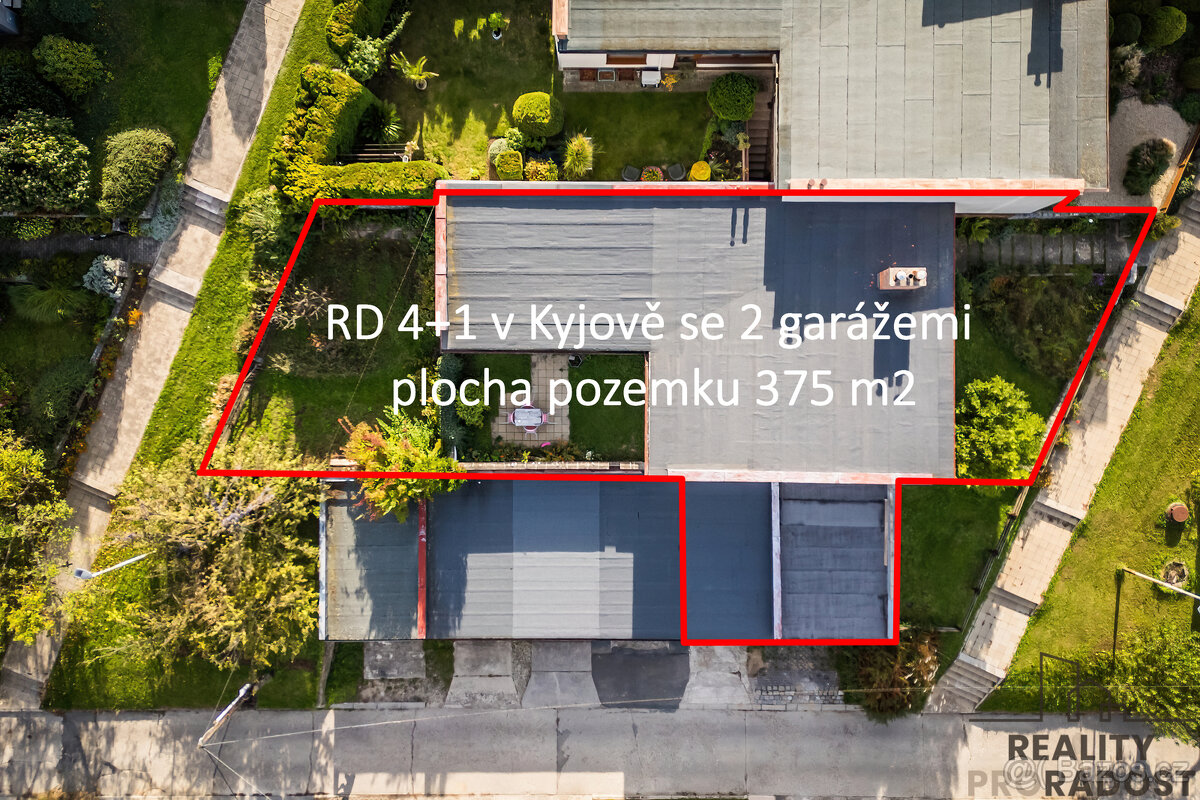 Prodej rodinný dům 4+1 se 2 garážemi v Kyjově, RD Kyjov 4+1 - 2