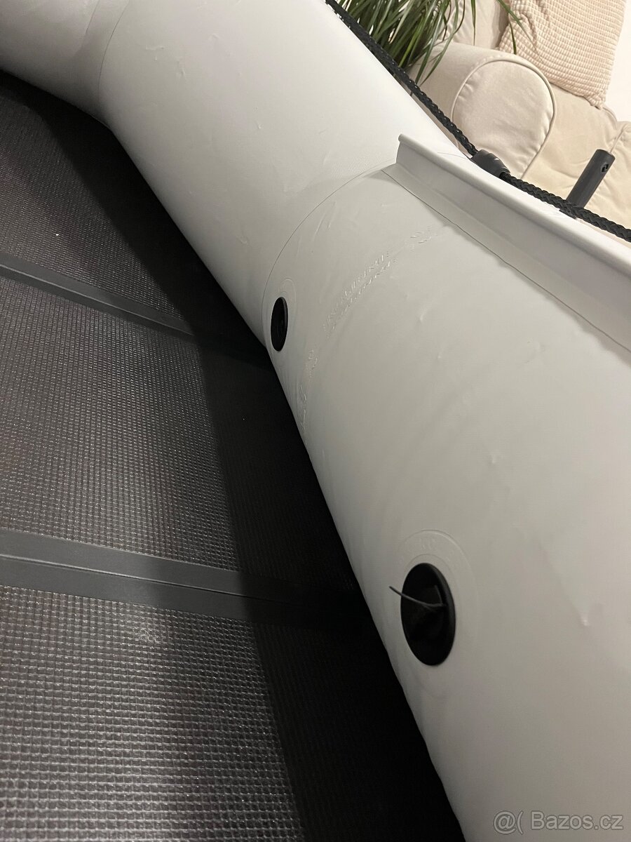 Nafukovací člun KOLIBRI KM 260 šedý - 2