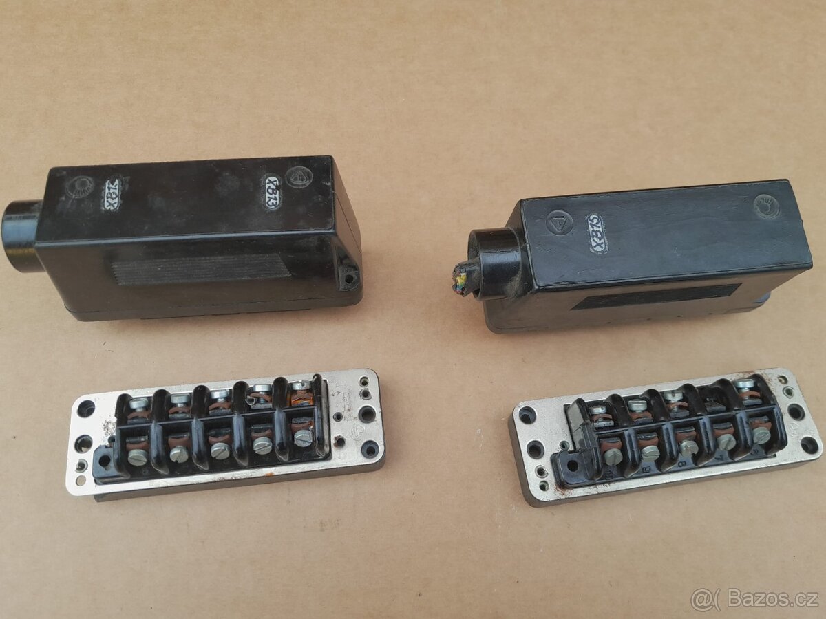 Bakelitové konektory (2ks) - 2