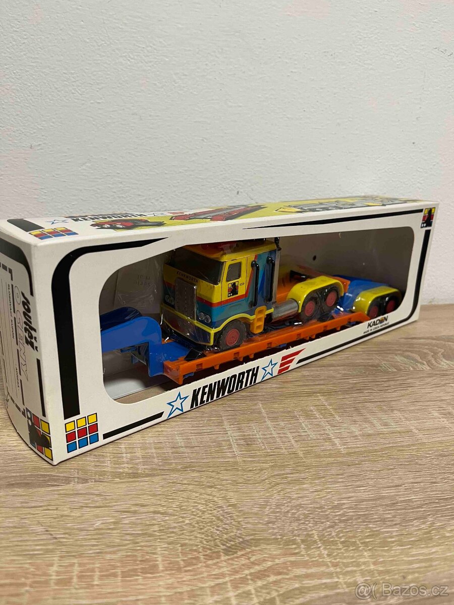 TRACK KENWORTH TAHAČ (PODVALNÍK) - 2