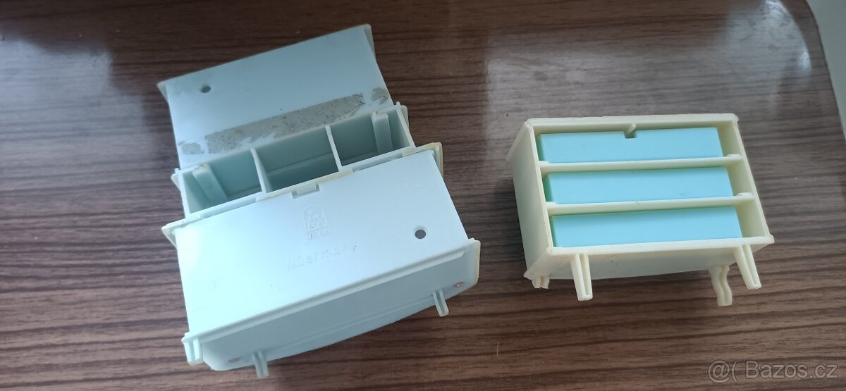 Starý nábytek pro panenky - 2