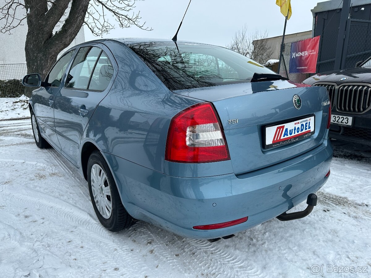 Škoda Octavia 1,4 TSi DSG Serviska, Výhřev - 2